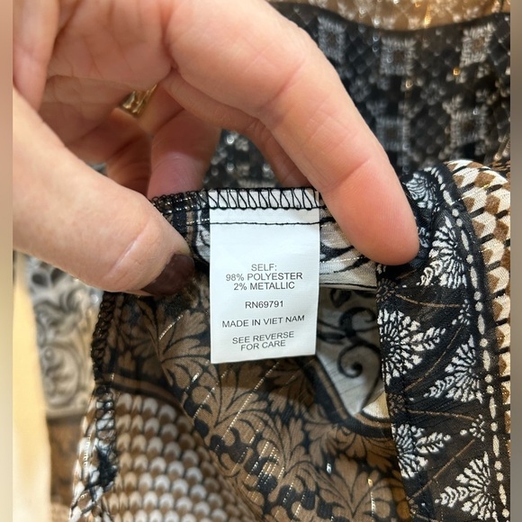 Women's Semi Sheer Fall Boho Print Blouse Size L Hippie Cottage Casual Metallic - Picture 9 of 9